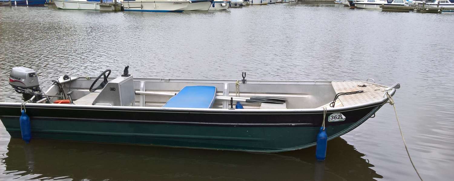 Fishing Boat Hire TheCanoeMan Guided Fishing and Boat Hire for Anglers